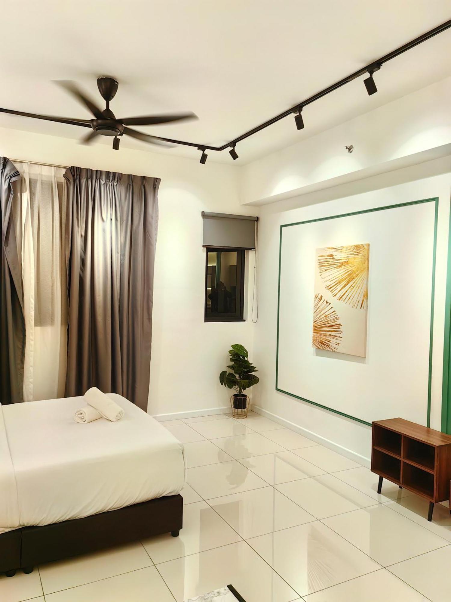 Apartment Chamber Kl By Lumina