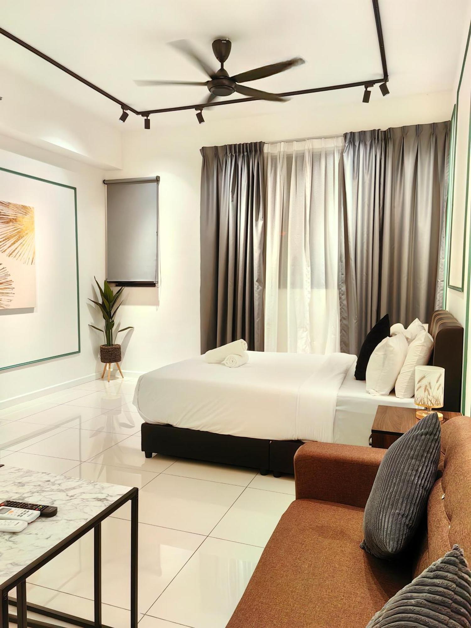 Apartment Chamber Kl By Lumina *